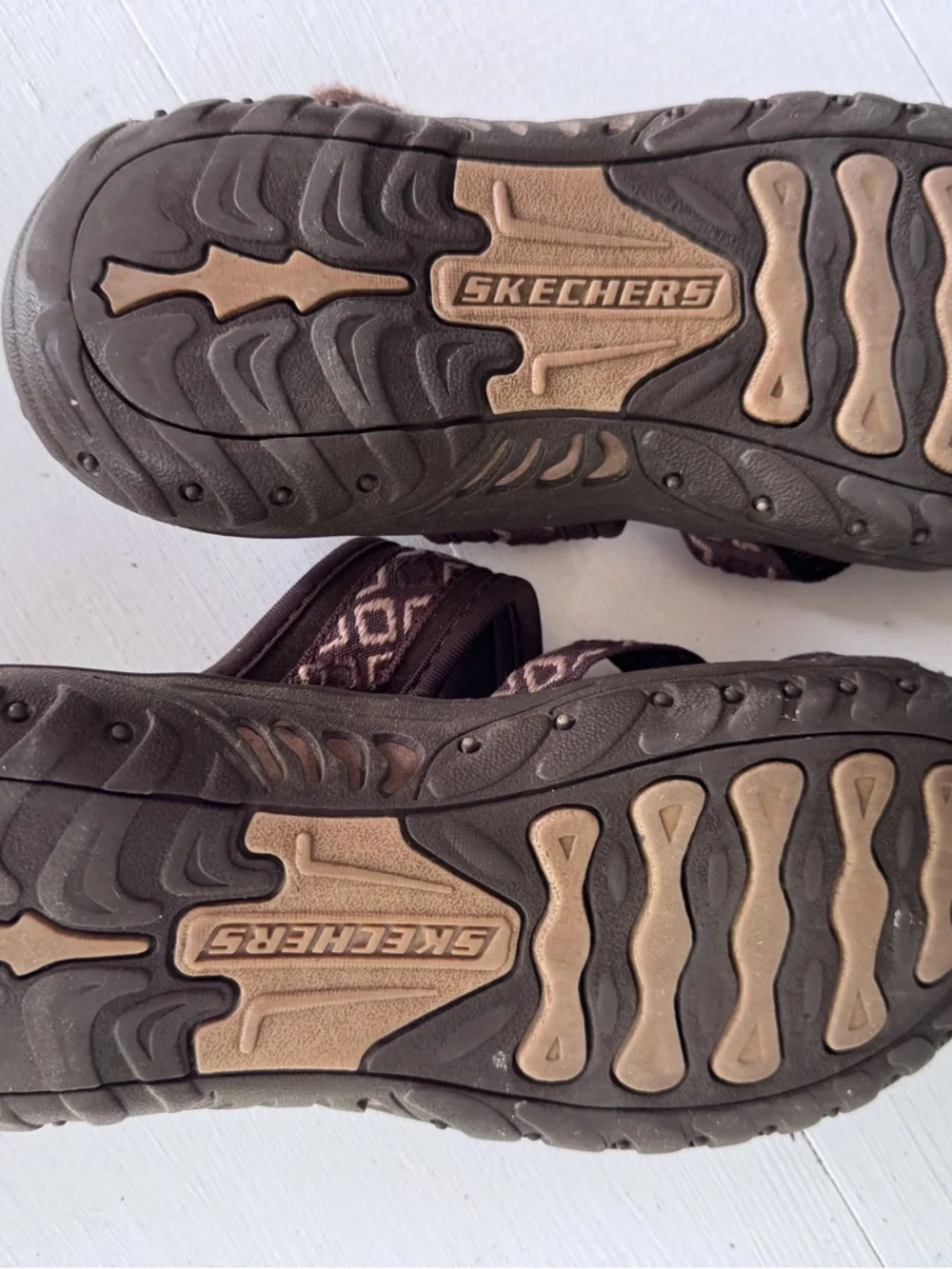 Skechers brown sandals. Size 7 - Picture 3 of 3